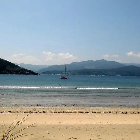 Mirando Al Mar Apartment *